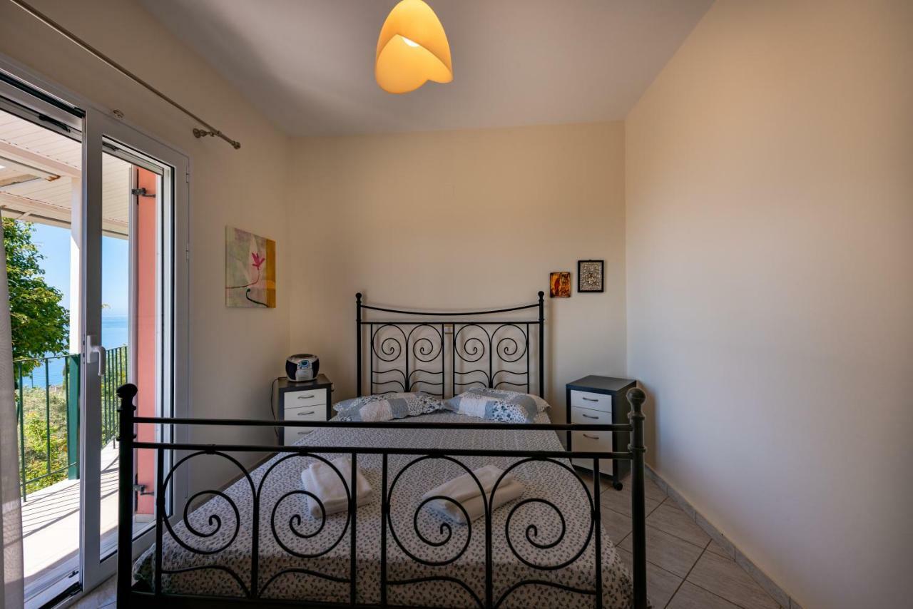 Ioannis House Sea View-Perfect Family Holidays Лурдата Экстерьер фото